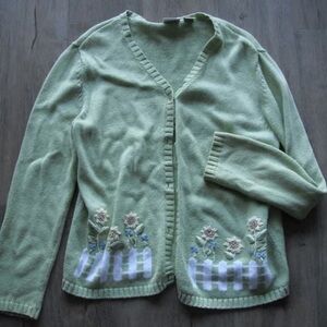 Classic Elements Light Green Floral Cardigan